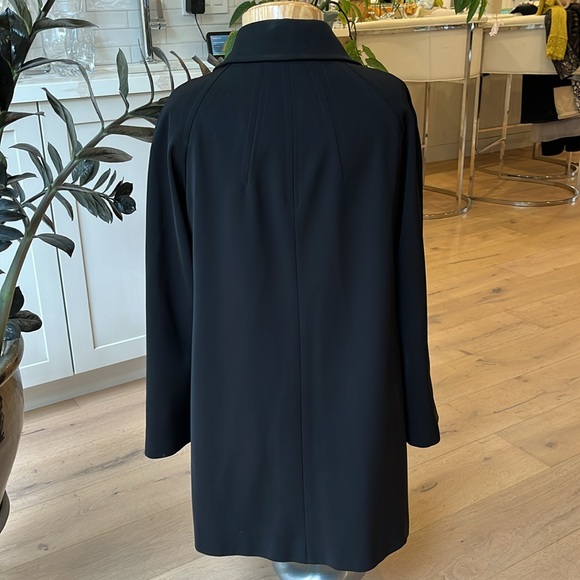 EUC London Fog black round neck silver clasp front fully lined heavier rain coat - Picture 7 of 10